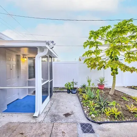 Tucked Away - Intercostal 1 Block - Palm Wave Says Appartement